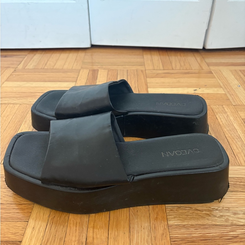 Aloha’s Black Platform Slide Mules